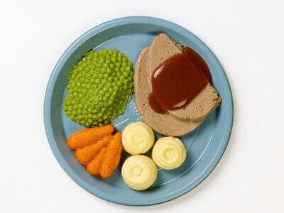 level 5 roast beef and vegetables pre-plated meal