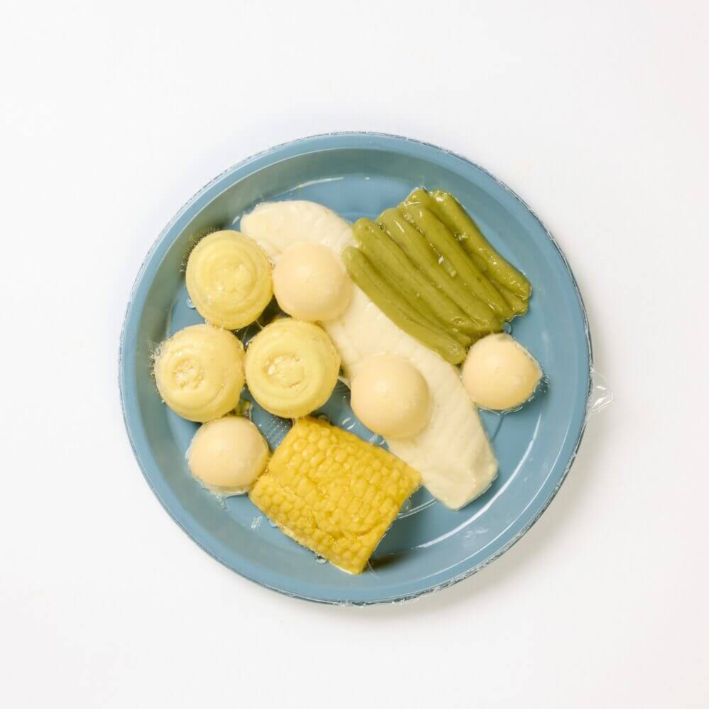 Fish Fillet with Green Beans, Corn, Mashed Potato & White Sauce - Pureed - Image 3